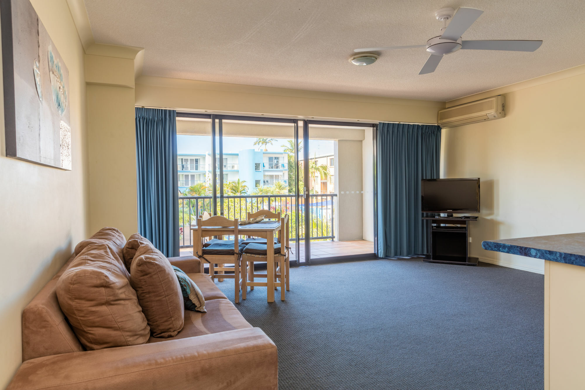 Belaire Place Motel Apartments Caloundra Bagian luar foto